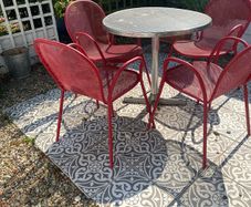 lovely garden table