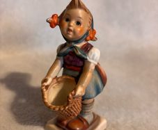 Vintage Goebel Figurine