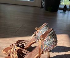 Spica dance shoes