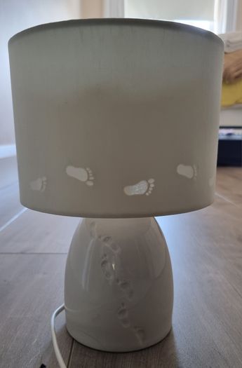 Belleek nursery lamp