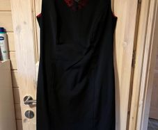 black dress
