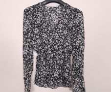 Second Female Black White Floral V-Neck Long Sleeve Peplum Blouse Top Size XS