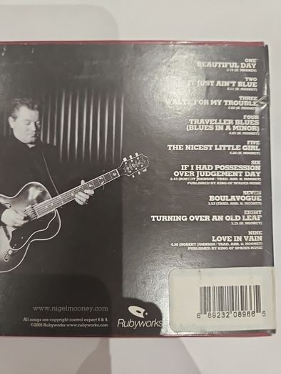 Nigel Mooney - All My Love's In Vain.