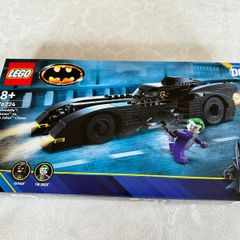 Lego Batmobile Batman vs. The Joker Chase 76224