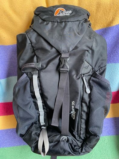 Lowe Alpine Airzone 35 hiking backpack