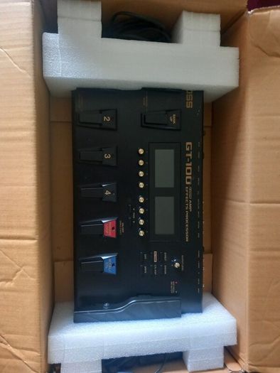 Boss gt100