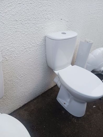 toilet