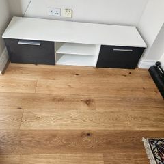 tv cabinet