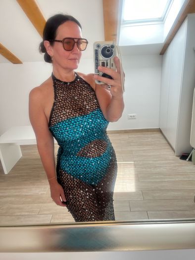 black beach dress