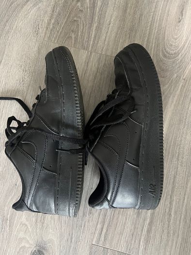 Nike Air Force size 6