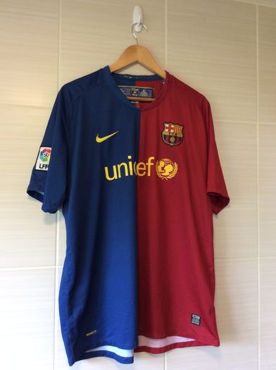 FC Barcelona Jersey. Champions League Winners 2009. Official Nike Mens Home Jersey. Original From The Time. Not A Modern Day Remake.