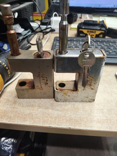 tessi locks 2 locks