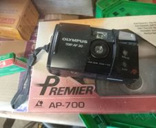 electronics\ cameras