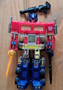 Transformers Legacy United G1 Optimus Prime with Toyhax