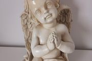 Angel figurine