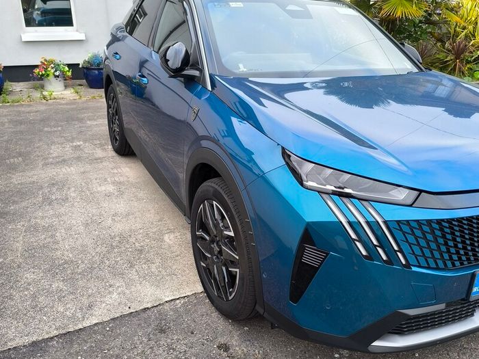 2025 Peugeot 3008 GT
