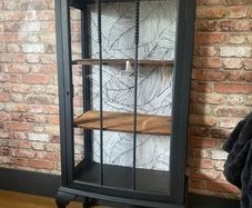 Display cabinet