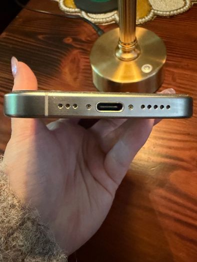 Apple iPhone 15 Pro 128GB Natural Titanium Unlocked