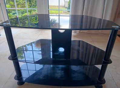 TV shelf unit