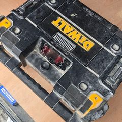 dewalt t stak radio