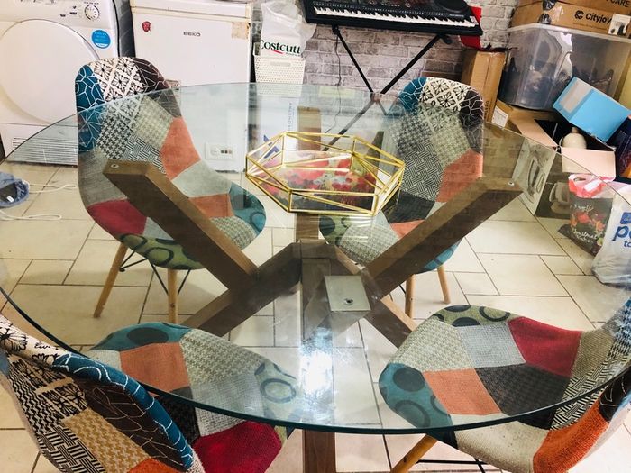 Glass Table & 4 Chairs