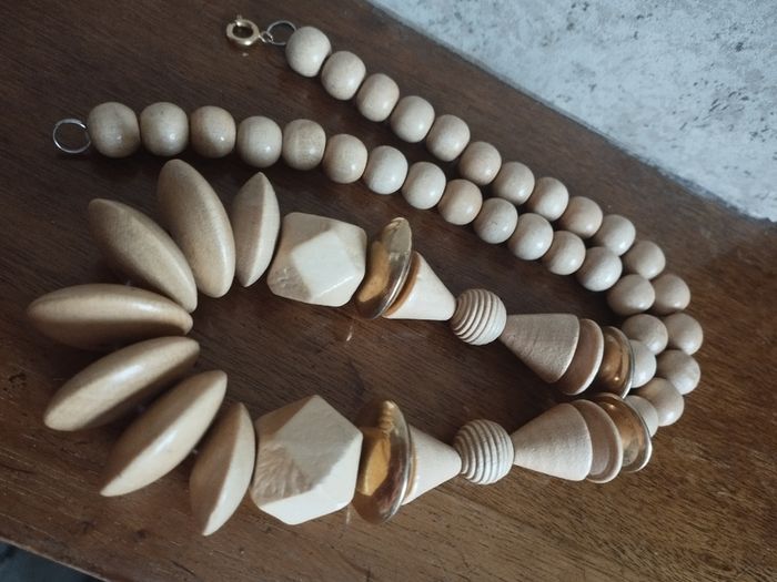 Beautiful necklace.