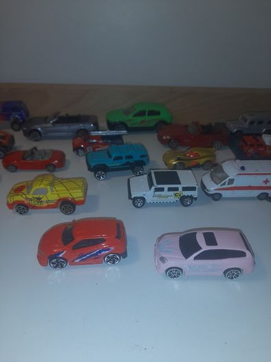 Die Cast Car Lot