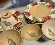 20pc Eden Pottery set, Apple design mint condition