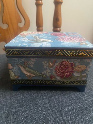 Decorative Floral Music Box