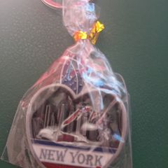 Key Ring heart shape New York