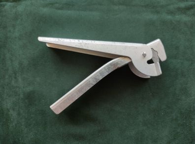 Universal Pot Grip