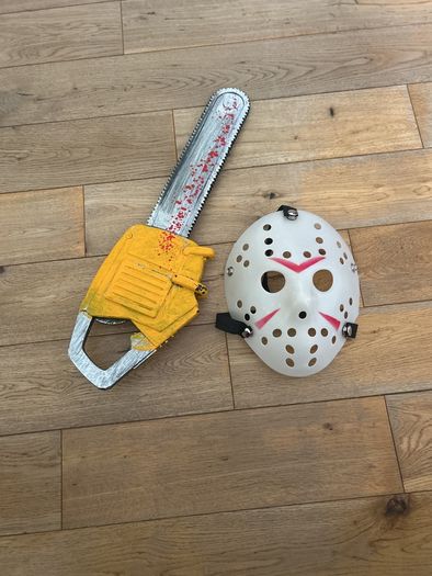 Halloween- Jason mask and electric saw