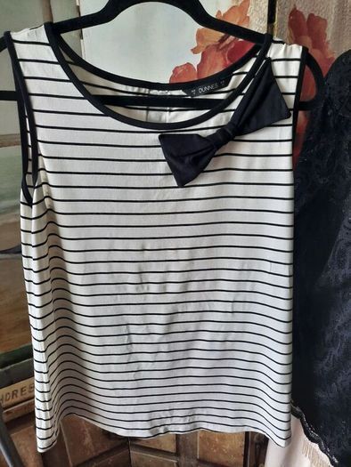 Ivory & Black Stripe Sleeveless Top , UK 16 (Fits 18)