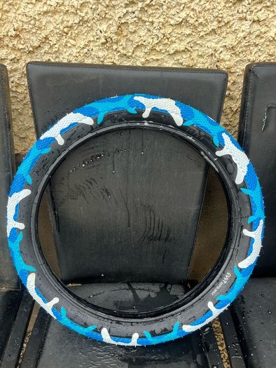 20" Vans CULT tyres
