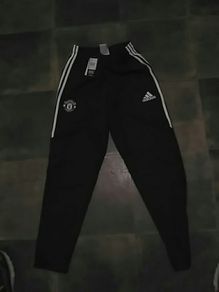 man utd tracksuit bottoms size small