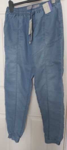 Ladies trousers