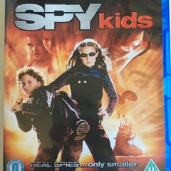 Spy Kids [2001] Alexa PenaVega, Daryl Sabara, Antonio Banderas, Carla Gugino, Alan Cumming, Teri Hatcher, Danny Trejo, Robert Patrick [Blu-ray Movie]