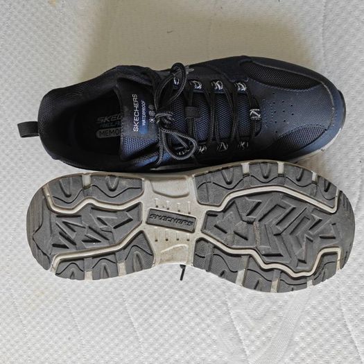 sketchers Waterproof shoes