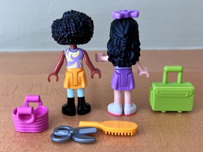 Lego Friends Jamila and Emma , Beauticians