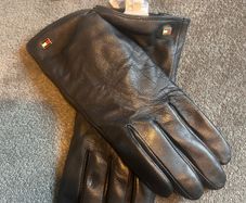 Tommy Hilfiger leather gloves BNWT