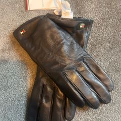 Tommy Hilfiger leather gloves BNWT