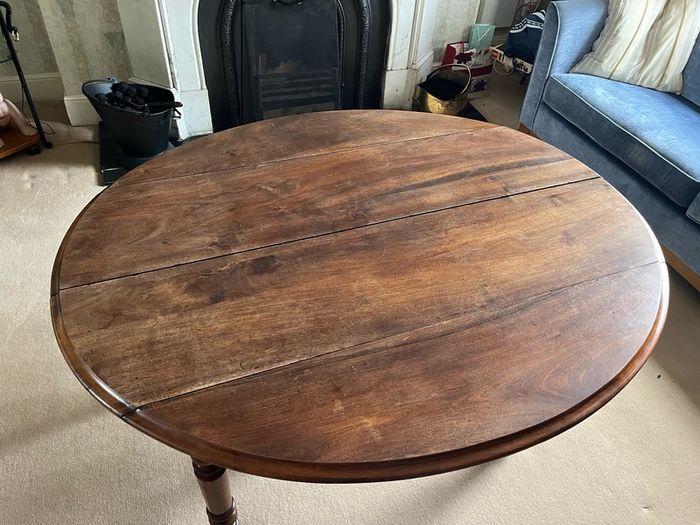 Kitchen table