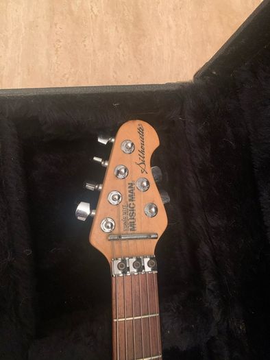 musicman Silhouette