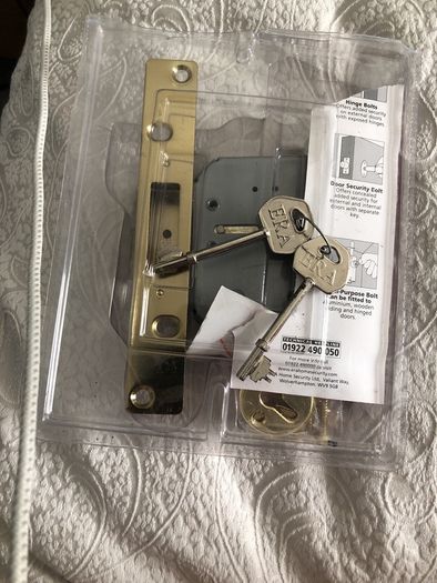 bolt lock