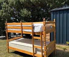 Bunk bed with 2 mattresses