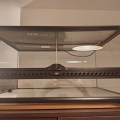 Reptile tank 60x45x30 tank and heat mat