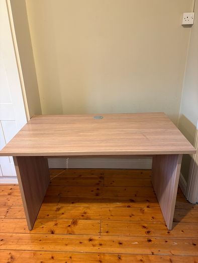 Oak Effect Office Desk Excellent Condition EUR 10