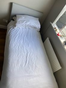 Single Bed with two drawers incl mattress