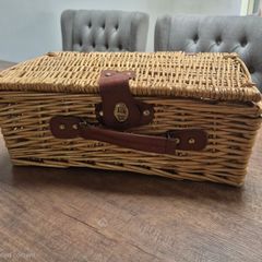 Classic Wicker Picnic & Hamper Basket with Leather Straps
