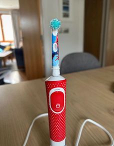 Kids Braun Oral B Electric Toothbrush